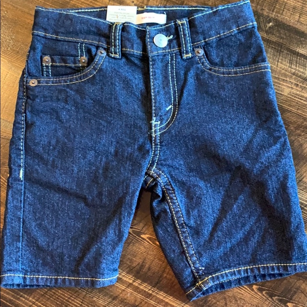NWT! Levi’s 511 Denim / Jean Slim Shorts